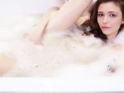 極品身材漂亮美女模特在浴室自自慰 天使面庞 极品木耳