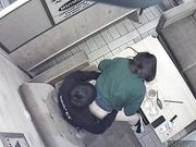 小情侣就是有激情啊中午吃饭的时候还要在包间里偷偷来一炮