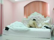 良家小少妇躺平床上任意抽插真实性爱