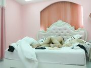 良家小少妇躺平床上任意抽插真实性爱