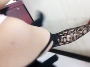 黑丝高跟美腿骚妞太性感 舞骚弄姿勾引我 抱着美臀一顿爆操