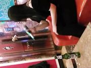 对白搞笑的贷款潜规则极品骚女KTV包房爆操 黑丝网袜掰开腿暴力抽插