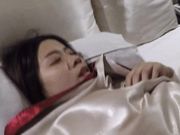 私约少妇出来迷奸她