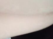 19岁大学生肥厚粉嫩鲍鱼白色淫液清晰可见