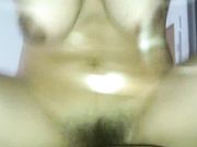 爆乳女友骑我身上放荡扭动 大奶捏着好舒服