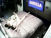 破解家庭网络摄像头监控偷拍帅哥美女开着电视翻云覆雨