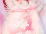 伊崽小美女站立诱惑展示美穴美腿入眼