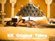 酒店撕破丝袜狂操174CM性感漂亮连体丝袜美女,奶子像蜜桃一样圆润坚挺