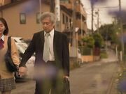 被中年顾问侵犯的汗流浃背的俱乐部女孩 小野琴弓3