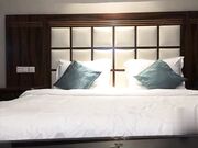 男爵18岁的少女童颜无忌你的鸡巴都废的玩尼玛