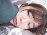 我的已婚女老板的无保护透明 T 背推动了我的理性2