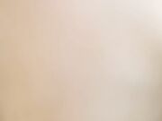 小萝莉被小哥调教啪啪深喉大鸡巴洗澡诱惑把逼