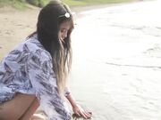 巨乳女神韩芳语 超完美妙龄身材绝美巨乳夏日性感比基尼在激情海岸把女孩弄湿就「淫」了!!