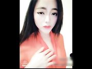 重金自购花椒直播主播娜妮子私拍，这妞颜值高奶不小，情趣内衣露脸表情很诱惑撅着屁股抠