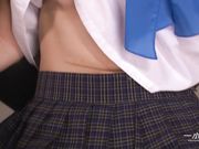 柔らかい女の子がオルガズムを刺激する