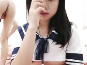 一龙三凤精彩4P 三个妞一起口交大鸡巴舔小哥乳头 轮流上位激情爆草好骚2