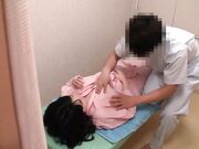 我妻子的继子嫉妒我的女儿 她和我2