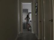 大鸡巴陌生人在丈夫外出时操我紧致的阴部