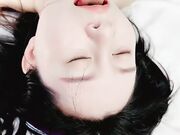 精油推背一顿操 不尽兴搞完道具自慰 跪在椅子上后入震穴