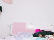 04的小朋友诱惑狼友性感内衣火辣激情艳舞自己舔奶