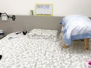 皮肤白皙的性感无毛逼风骚少妇跟男友啪啪性爱1