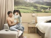 高质量外围女神 身材娇小很匀称的超级甜美可爱女生 有恋爱的感觉了