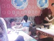 肉肉少妇 近距离视角摸奶子深喉口交 骑乘抽插再到床上操 翘起屁股后入猛操