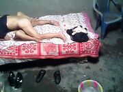 棚户区站街女暗拍装逼嫖客大半夜还要戴个墨镜看他逼舔得爽啊