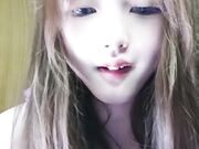 清纯系天花板 甜美18无敌小萝莉 高潮多次大量喷水 水晶假屌抽插吗