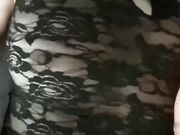 妈妈午休时故意不穿内裤 穿着性感暴露的黑丝勾引儿子 实在受不了