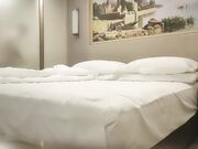 网约极品白裙外围小姐姐 大长腿高跟鞋抬腿揉穴 埋头口交镜头前猛操 娇喘呻吟连连