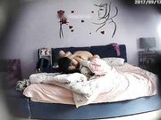 酒店玫瑰房偷拍水嫩美女和男友开房一个小时连着干了2次,!国语