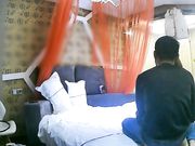 古风艺术宾馆年轻小情侣开房造爱妹子貌似心情不好喝酒不想打炮男友各种挑逗最后成功啪啪啪居然给操哭了