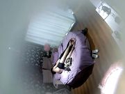 校园附近商务宾馆大学生小情侣开房做爱长发娇小苗条女友又嗲又听话屁股很翘口交温柔细腻