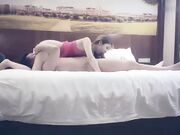 黄衣短裤外围萌妹 穿上红色透视装69姿势口交 抬腿侧入人肉打桩机