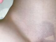 肤白貌美大长腿极品母狗校花被金主爸爸剃掉稀疏阴毛成为小白虎，紧致小穴包裹吸吮大肉棒下