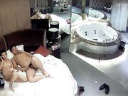 漂亮白嫩气质美女身材性感与男友开房啪啪啪俩人吸根烟开始干活