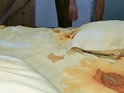 扒光小少妇让她给口交好害羞不敢露脸 在床上各种抽插展示骚逼 摄影师不断揩油