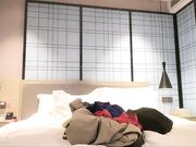 约了个气质高颜值美女啪啪，舌吻调情洗完澡开干上位骑坐侧入猛操