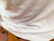 坚挺大奶少妇酒店约网友酣战三百回合操的真喊 不要停不要停大鸡巴使劲顶我