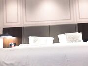 高挑大长腿低胸衣小姐姐约酒店坐在腿上揉捏肉体舌吻吸吮极品翘臀摩擦鸡巴硬邦邦吧叽猛力深入狠插【水印】