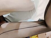 今日约炮调教某大学02年清纯女大，在学校装作一副高高在上高冷的样子，出了校门在床上吃鸡巴吃的真大方，非要买穿上