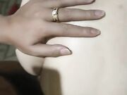 勾搭身材不错的黑丝美臀麻将店老板娘偷跑打炮 打完麻将沙发上干炮