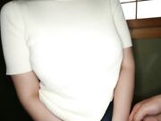 不戴胸罩就会在不知不觉中诱惑你