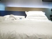 特写小萝莉骚穴 捆绑式后入 高抬腿抠穴暴插 老金这个虐待狂