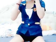 SPA按摩店制服女技师背着老公偷偷给客人提供性服务一边做爱一边打电话