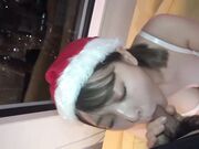 压倒性的圣诞老人在神圣的夜晚飘