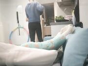 下午去同事家做客 半推半把身材不错的女同事操了 不小心内射被埋怨