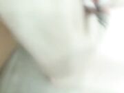 穿着可爱粉红睡衣的小女友被掀开被子 鲍鱼菊花好干净 少女青春的肉体插进去