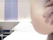 大长腿一字马看的鸡巴冲动，上手感受吸奶抱着狂操娇吟